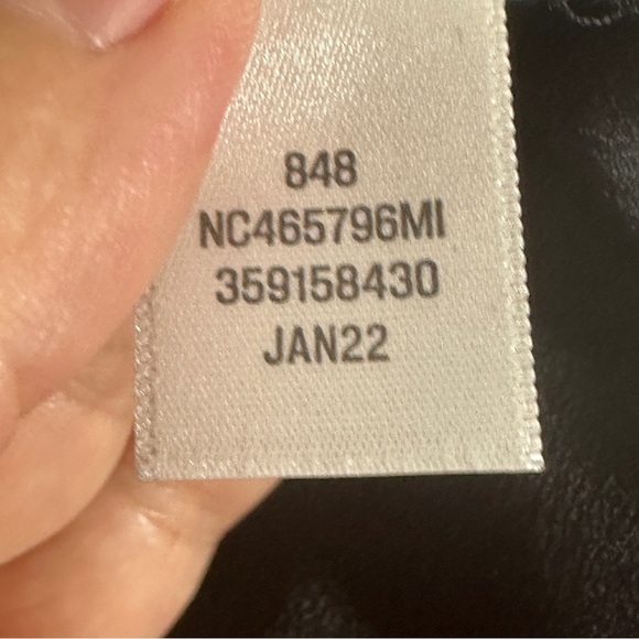 Gorgeous Nordstrom black tunic top, sz XXL, sweater front/flowy back, fall - Picture 7 of 10